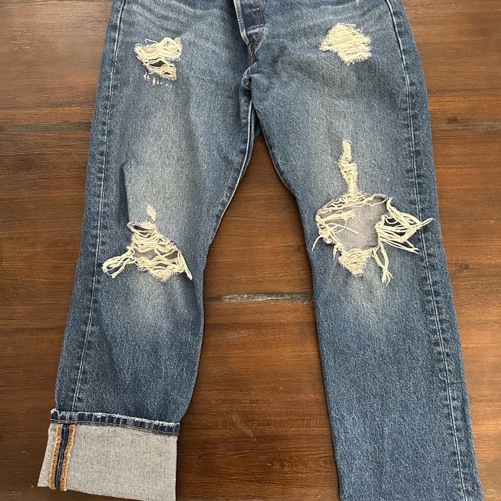 Levi 501 Distressed Blue Jeans